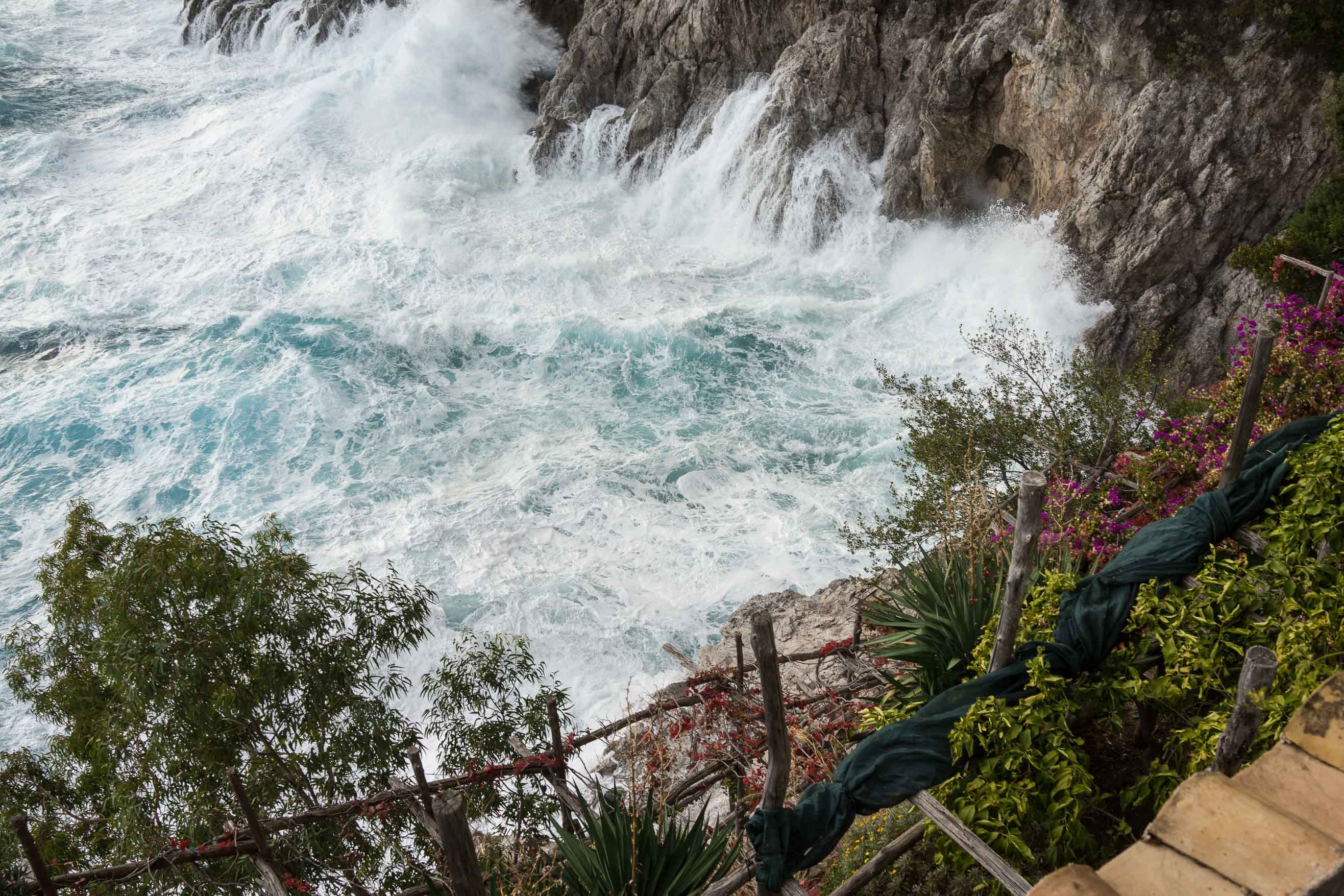 Villa la Madonnina Amalfi Coast High waves in the bay below Villa