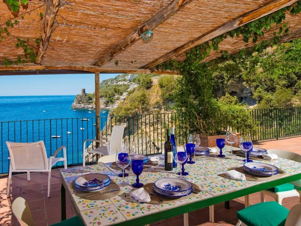 Amalfi Coast Wine & Dine_Luxury-Villa dinner table