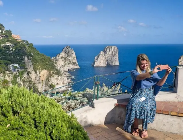 Amalfi-Coast-excursion-to-Capri