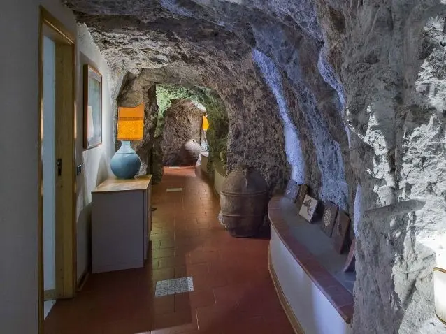 Amalfi Villa Corridor