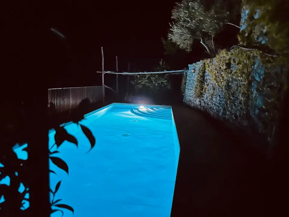 Luxury-Amalfi-Villa-Pool_by-Night