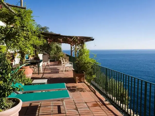 Luxury-Amalfi-Villa-Waterfront-Booking