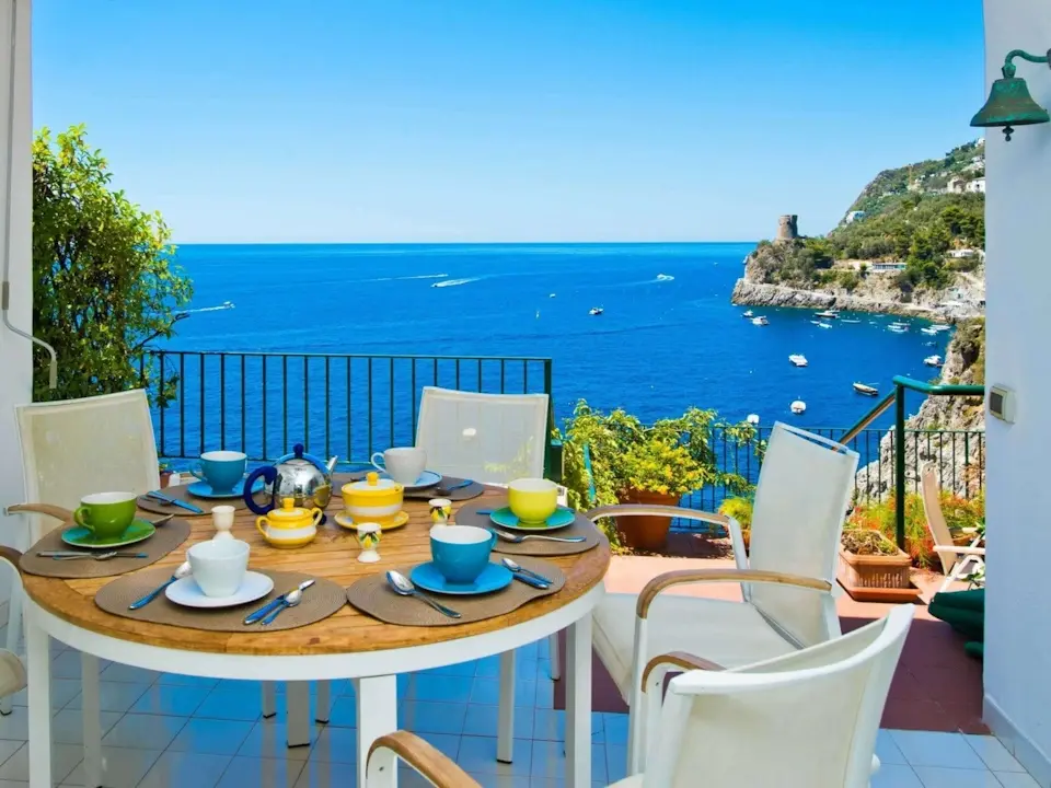 Luxury Amalfi Villa Waterfront Breakfast