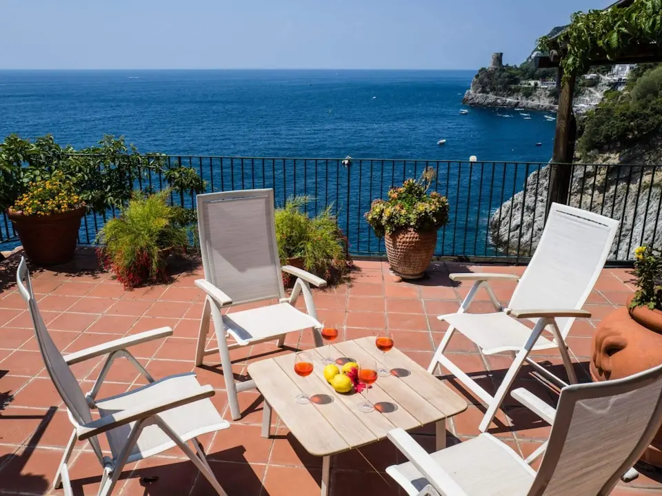 Luxury Amalfi Villa Waterfront Cocktail Seating Group