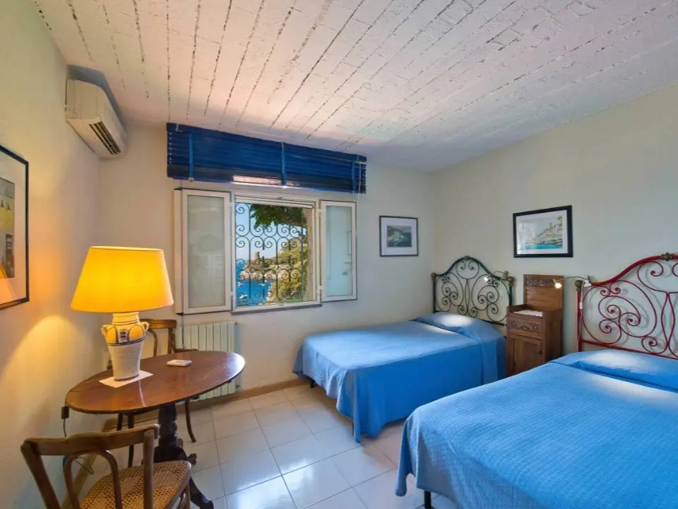 Luxury Villa la Madonnina_Bedroom 2