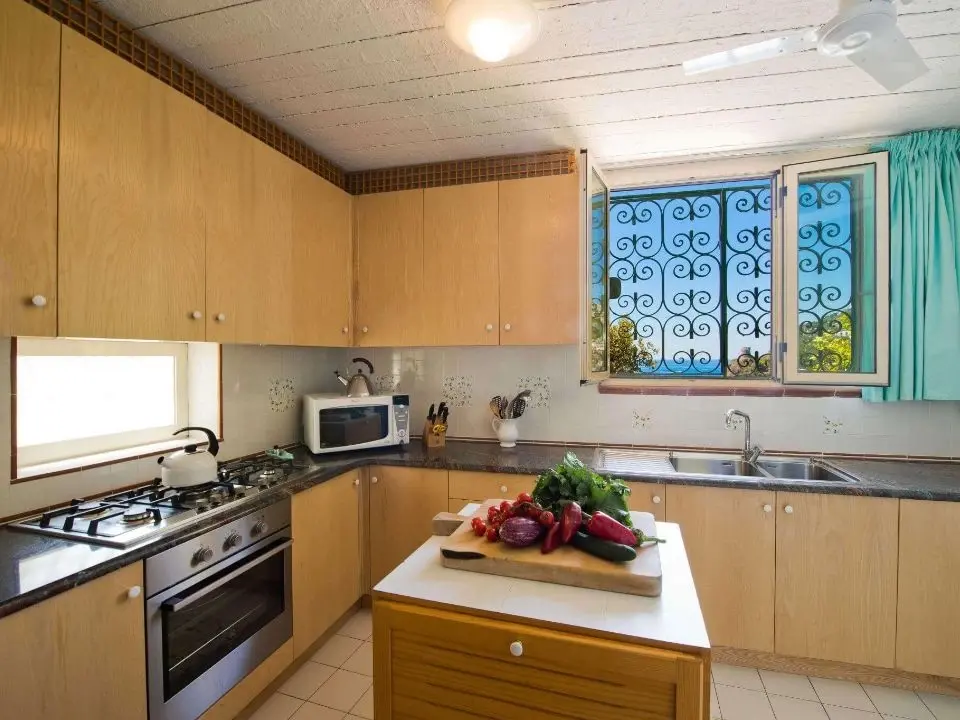 Luxury-Villa-la-Madonnina_Kitchen