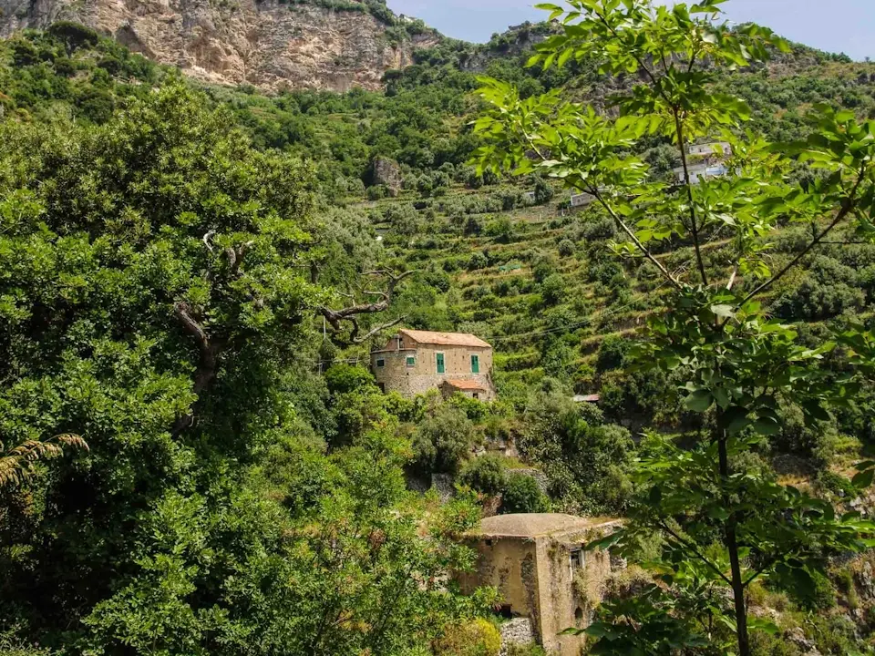 Amalfi Coast Luxury Villa_hiking-St-Elia-farm-house